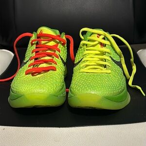 Kobe 8 grinch